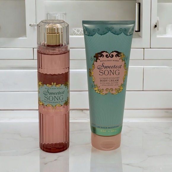 Bath & Body Works Other - Bath and Body Works Sweetest Song Body Care Gift Set NWT